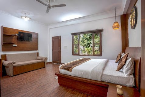 Deluxe Room - View 5